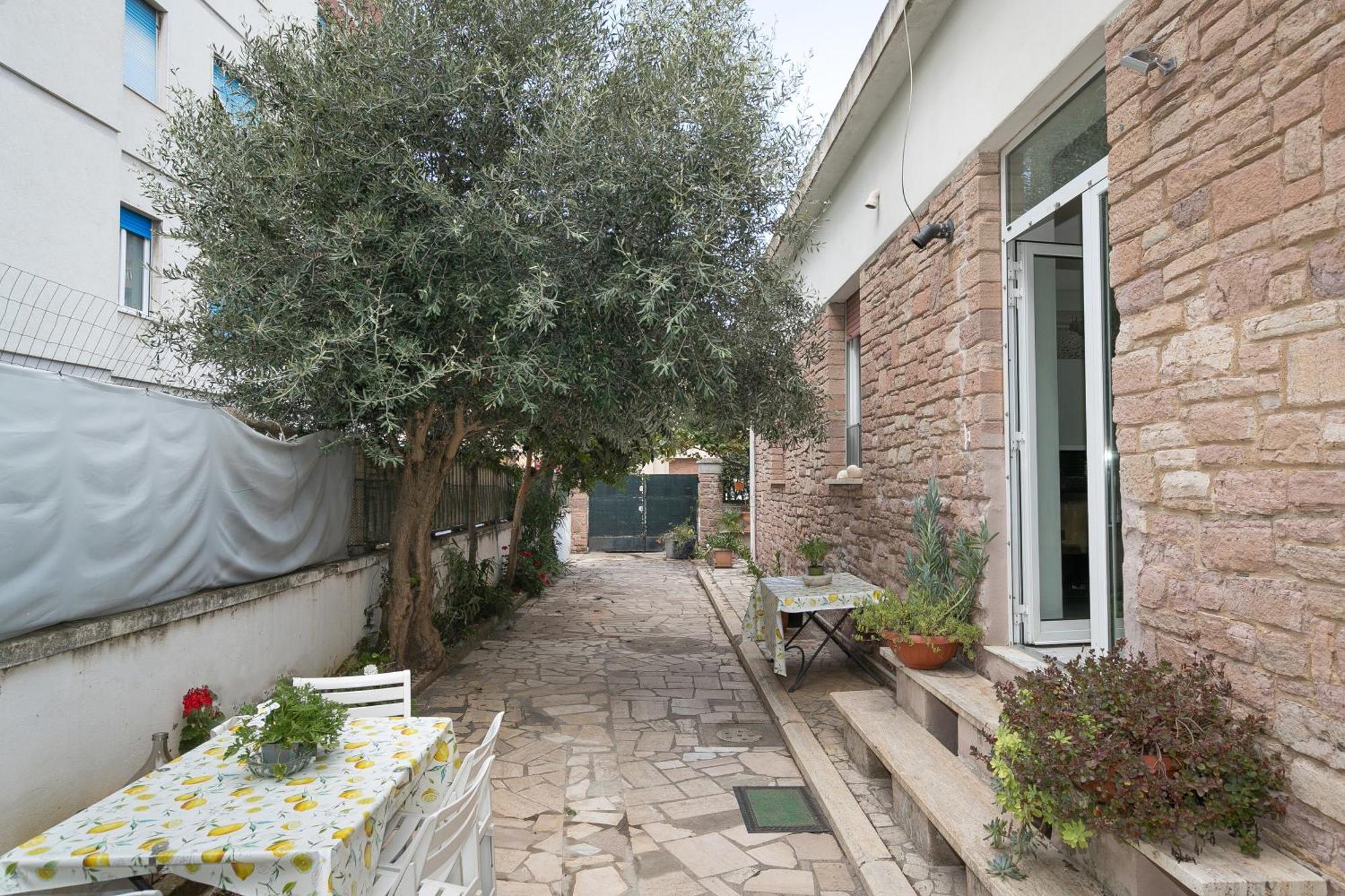 Appartamento Con Giardino A Due Passi Dal Mare Piombino Zewnętrze zdjęcie